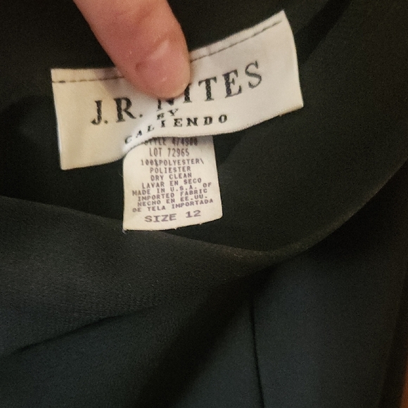 Elegant Black Women's Jumpsuit - Picture 2 of 6